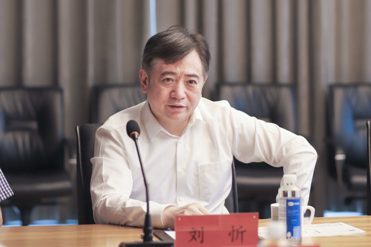杭州市长刘忻一行莅临贝达药业调研